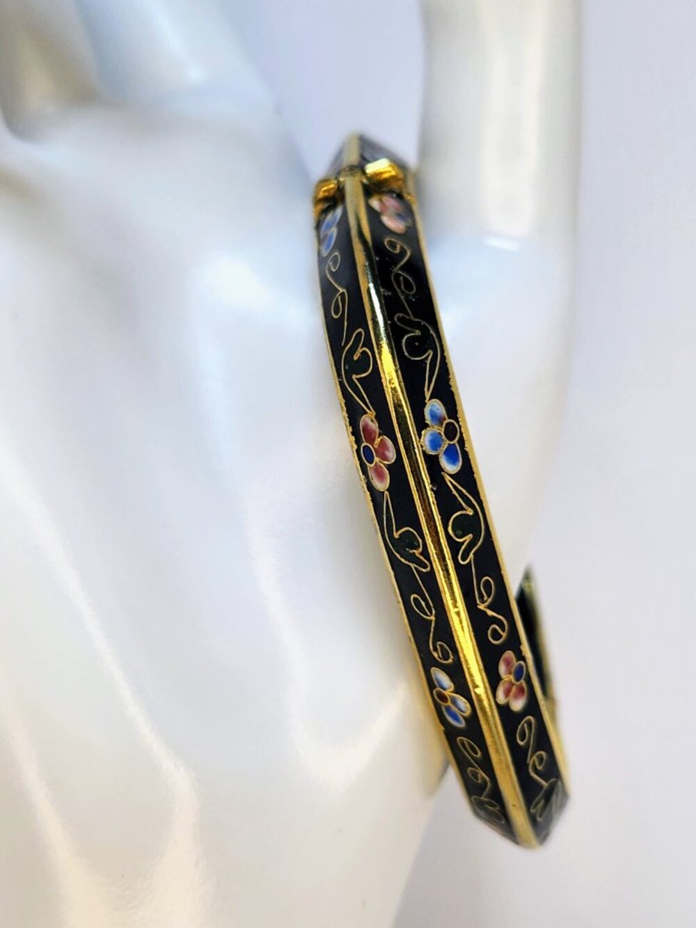 Vintage Cloisonné Floral Hinged Bangle Bracelet